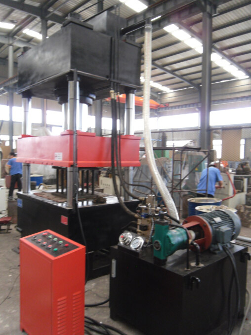 315T油壓機 315T油壓機