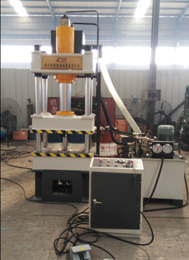 三梁四柱液壓機 三梁四柱液壓機